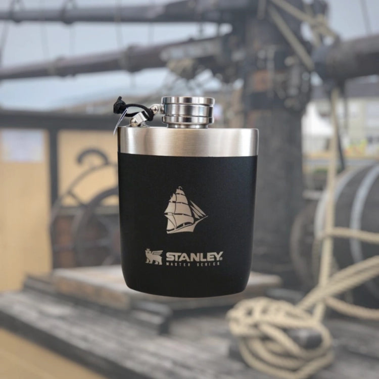 Tres Hombres Hip Flask